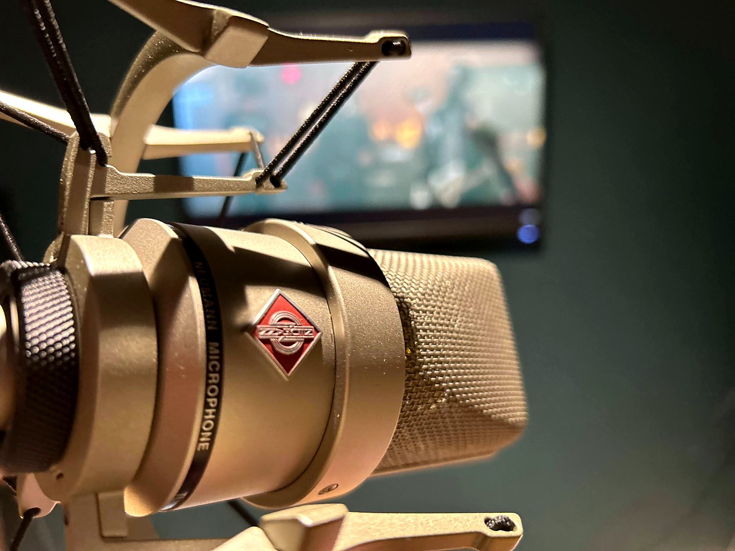 Neumann TLM 103